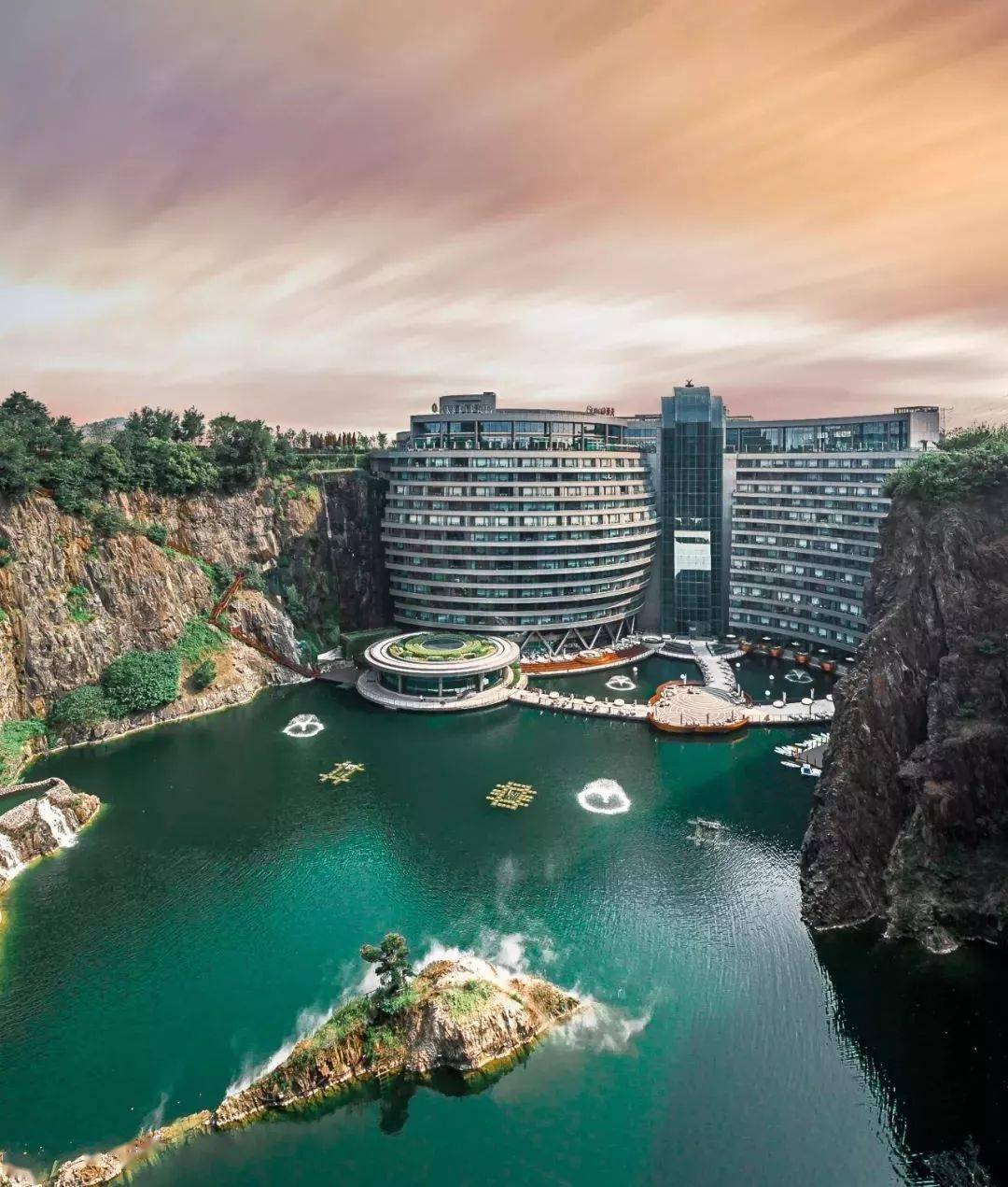 153930812.jpeg 6ddf0d8f1b38455cbcb45c2740cce4c4.jpeg